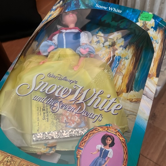 Rare Vintage 1992 Snow White and the Seven Dwarfs - Picture 3 of 6